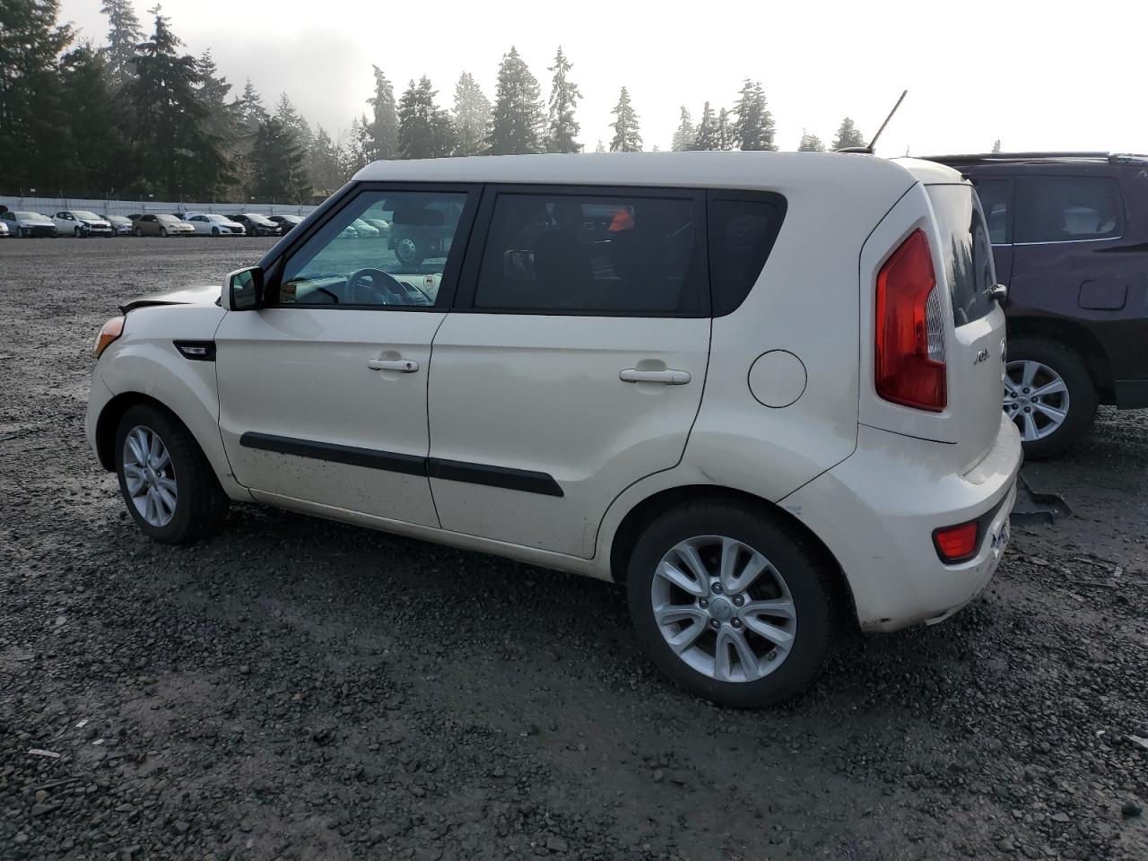 VIN KNDJT2A58D7762622 2013 KIA SOUL no.2