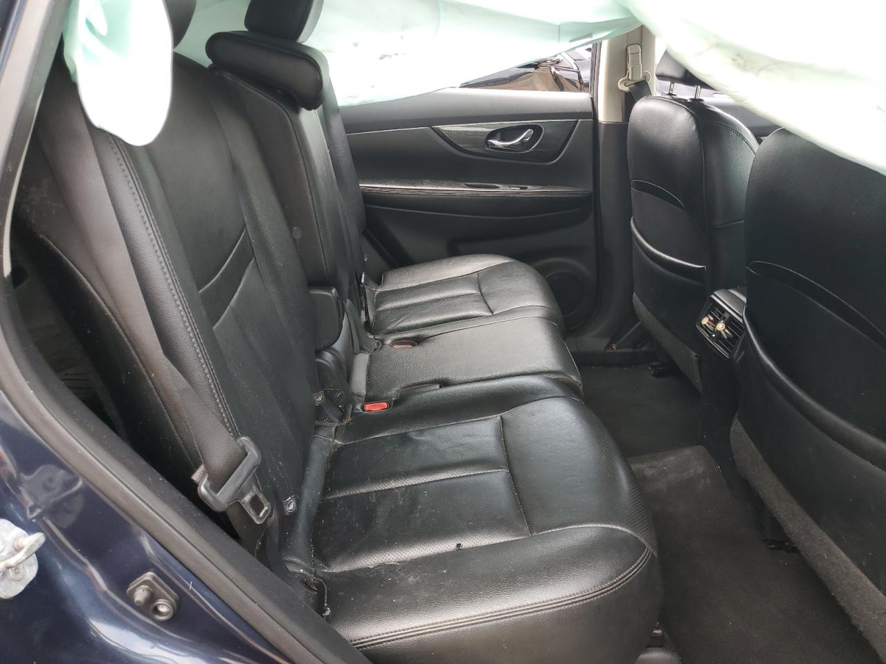 2016 Nissan Rogue - Image 12