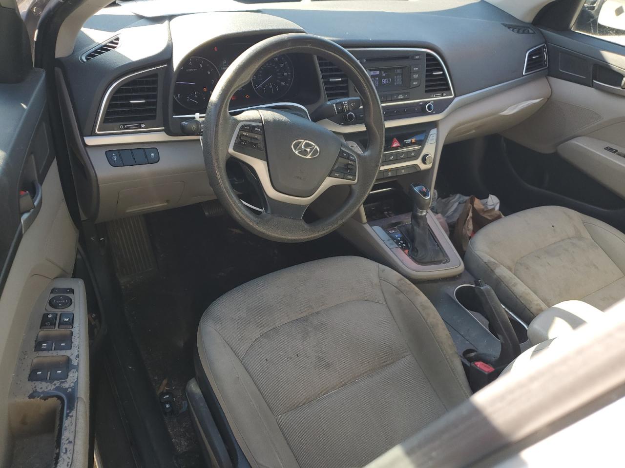 2017 Hyundai Elantra - Image 8