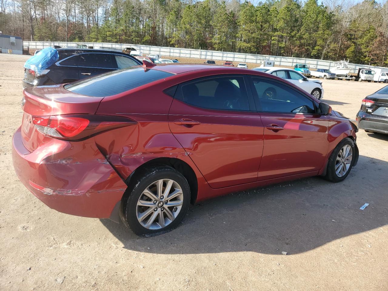 2015 Hyundai Elantra - Image 3
