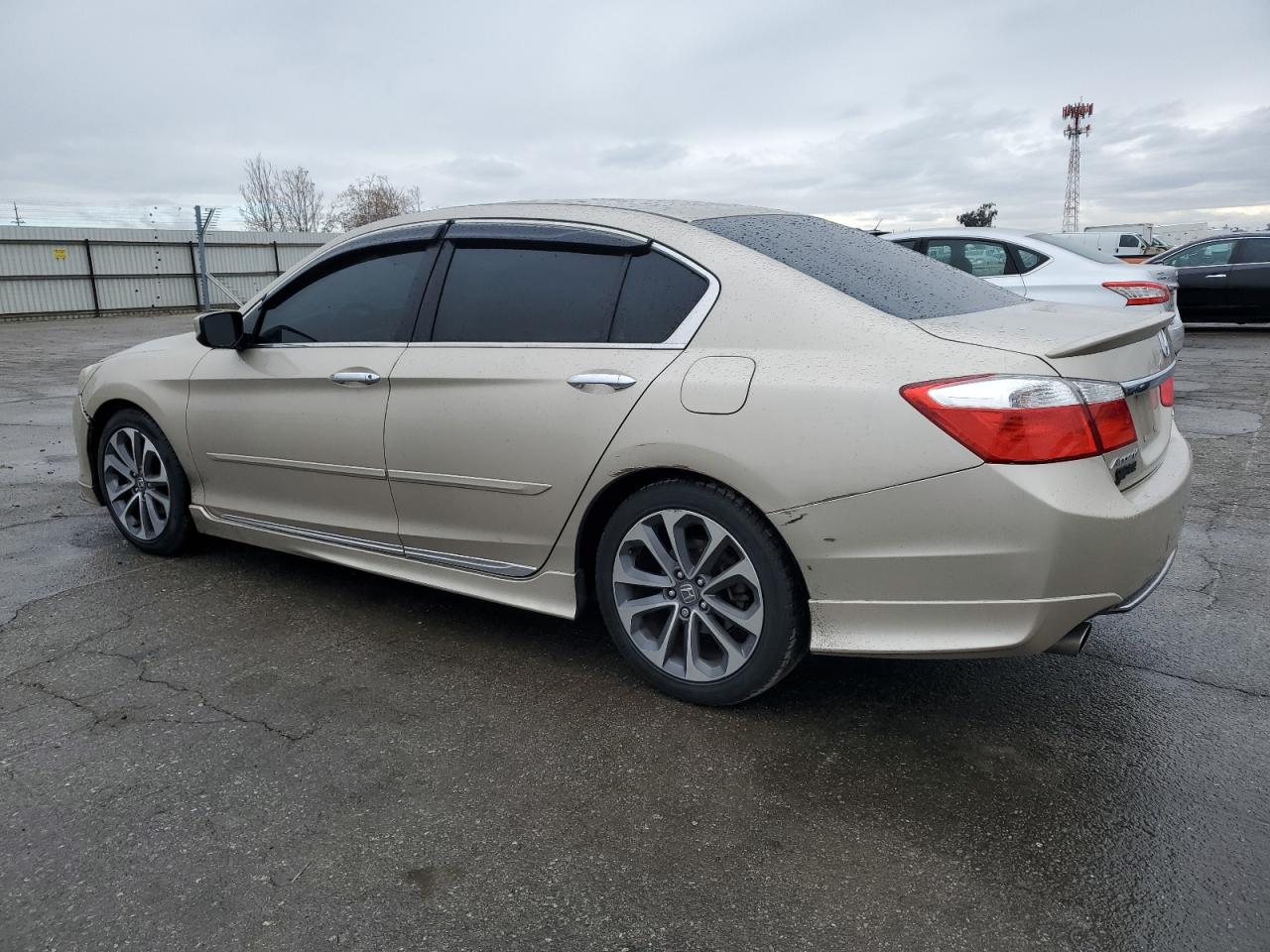 VIN 1HGCR2F54FA094616 2015 HONDA ACCORD no.2