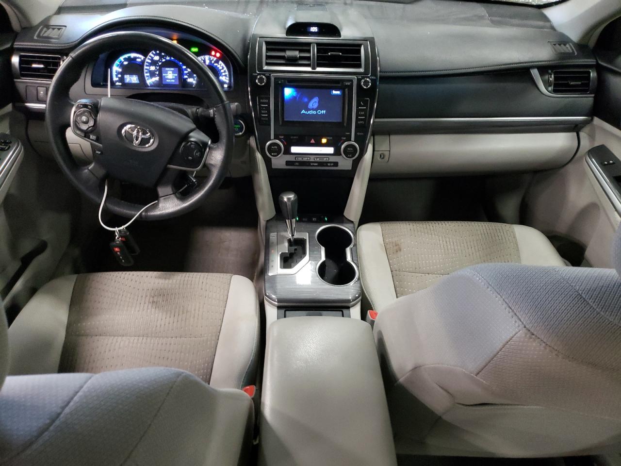 2012 Toyota Camry - Image 8