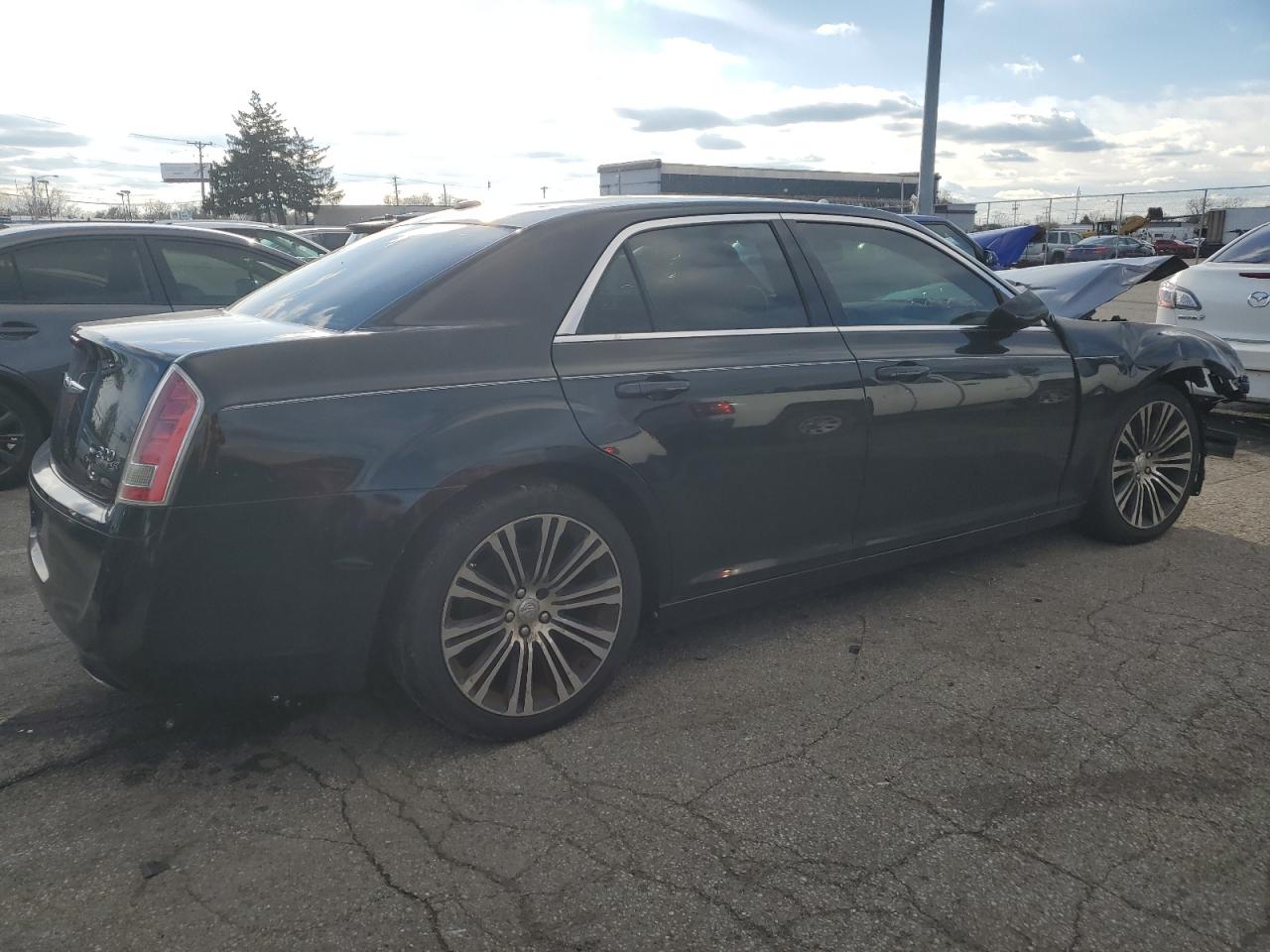 VIN 2C3CCABT5DH644195 2013 CHRYSLER 300 no.3