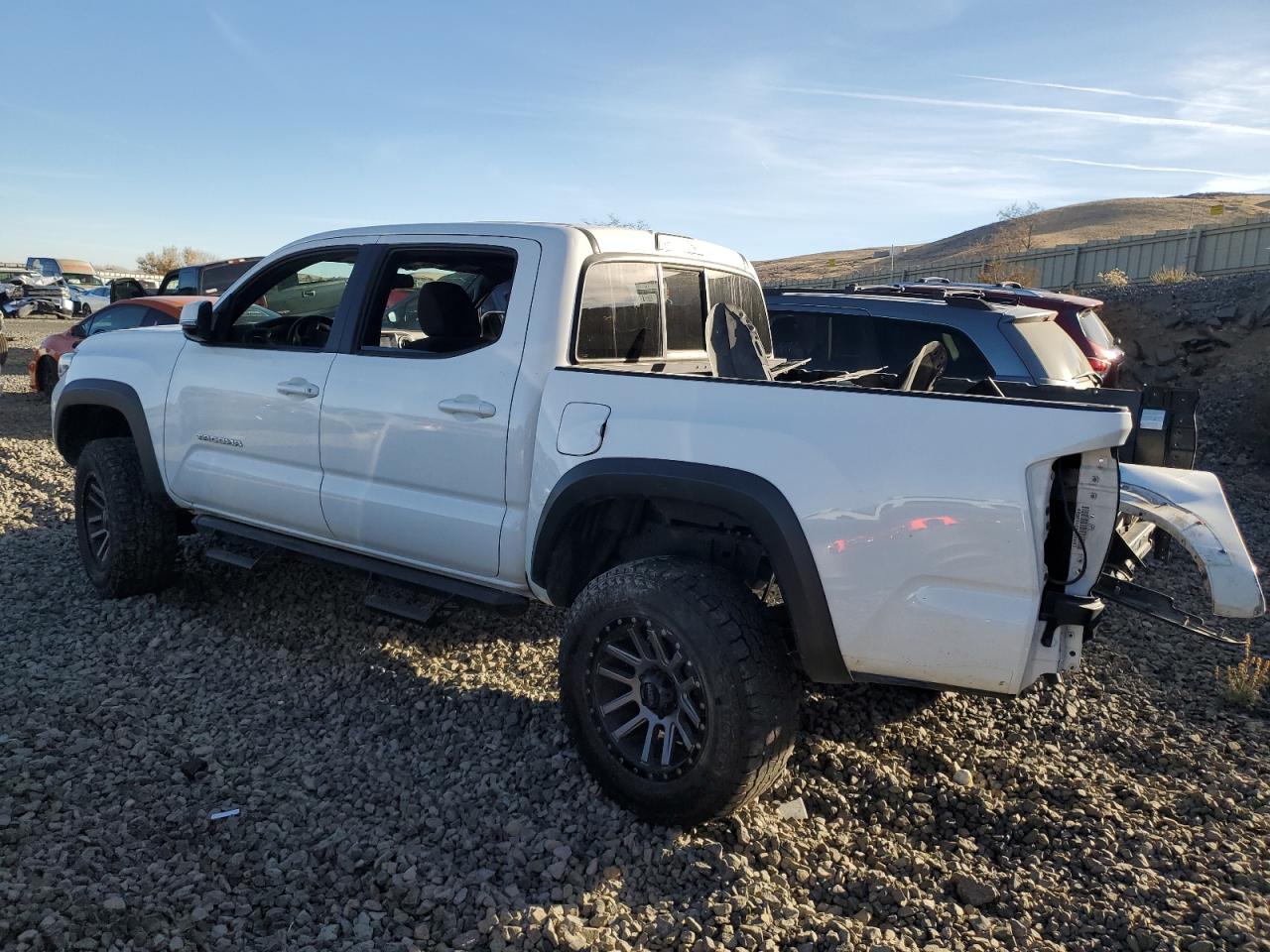 2016 Toyota Tacoma - Image 2