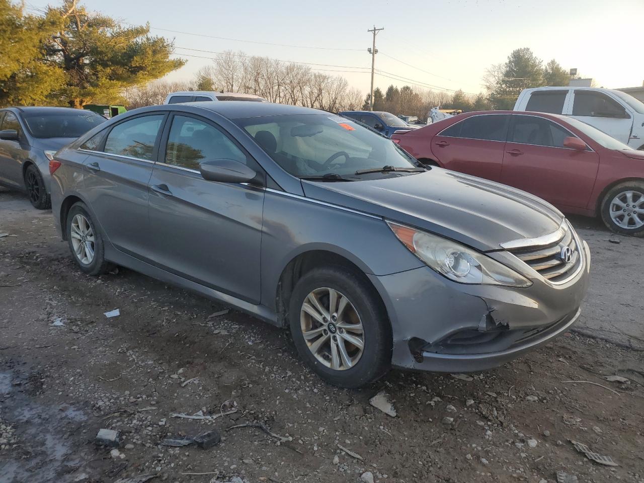 2014 Hyundai Sonata - Image 4