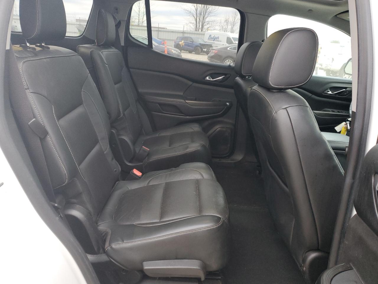 2017 GMC Acadia - Image 11