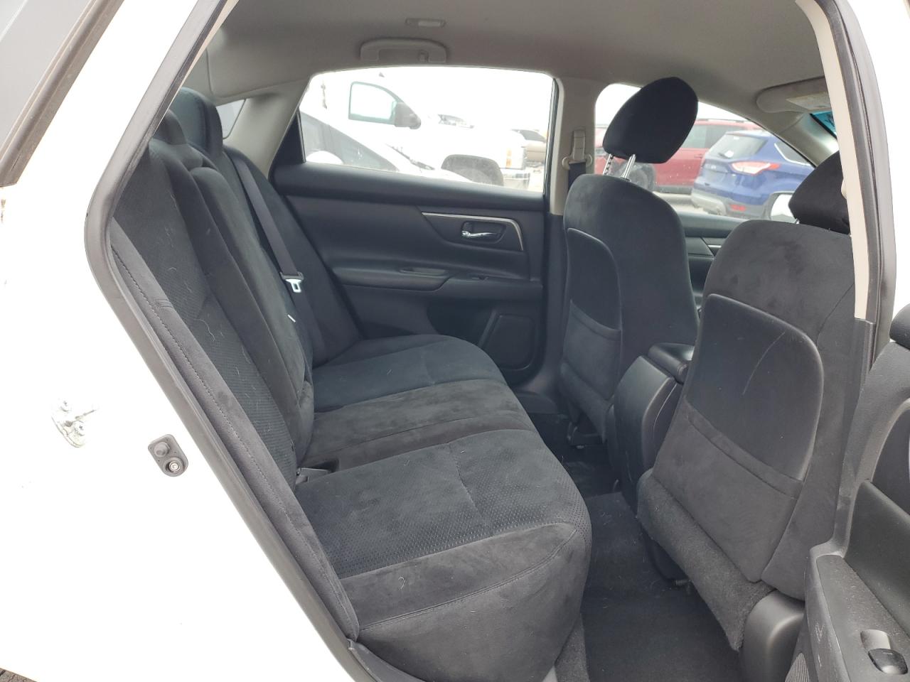 2015 Nissan Altima - Image 10