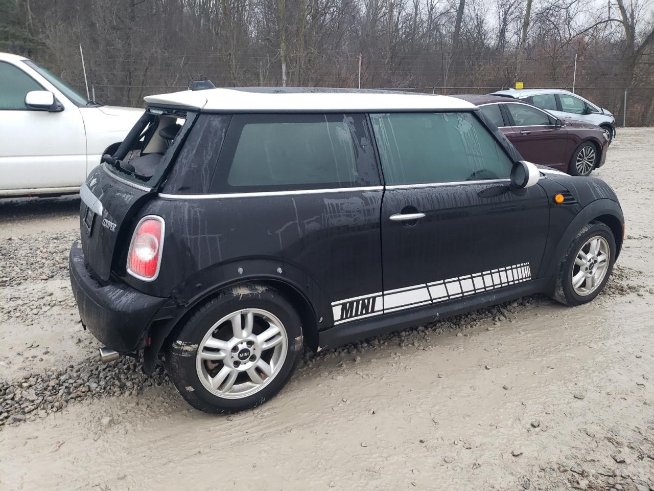 VIN WMWSU3C51DT375208 2013 MINI COOPER no.3