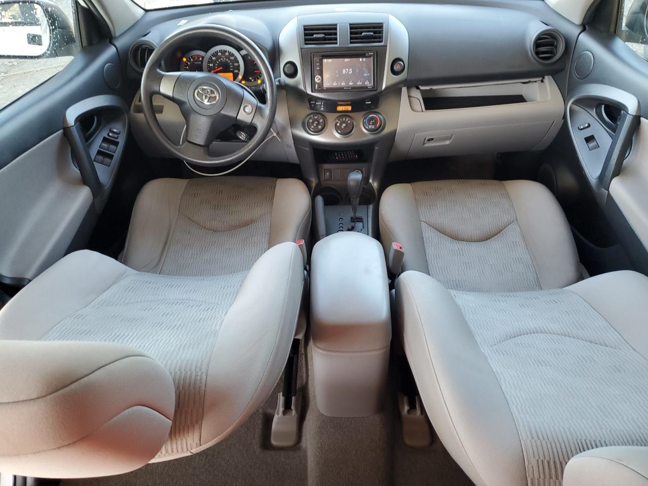 2011 Toyota RAV 4 - Image 8