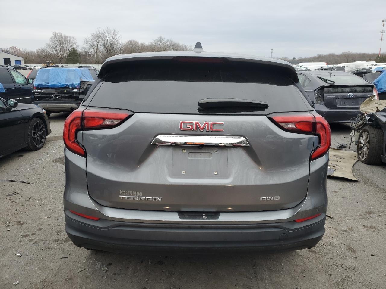 2019 GMC Terrain - Image 6