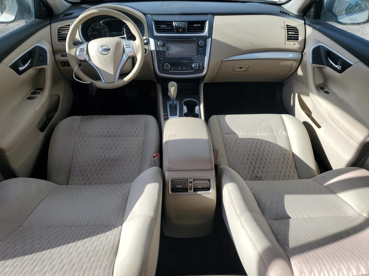 2017 Nissan Altima - Image 8