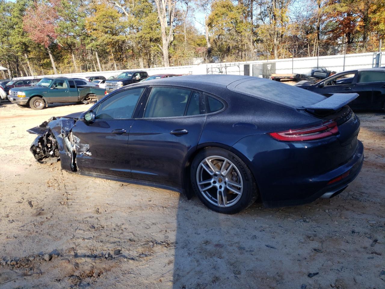 2018 Porsche Panamera - Image 2
