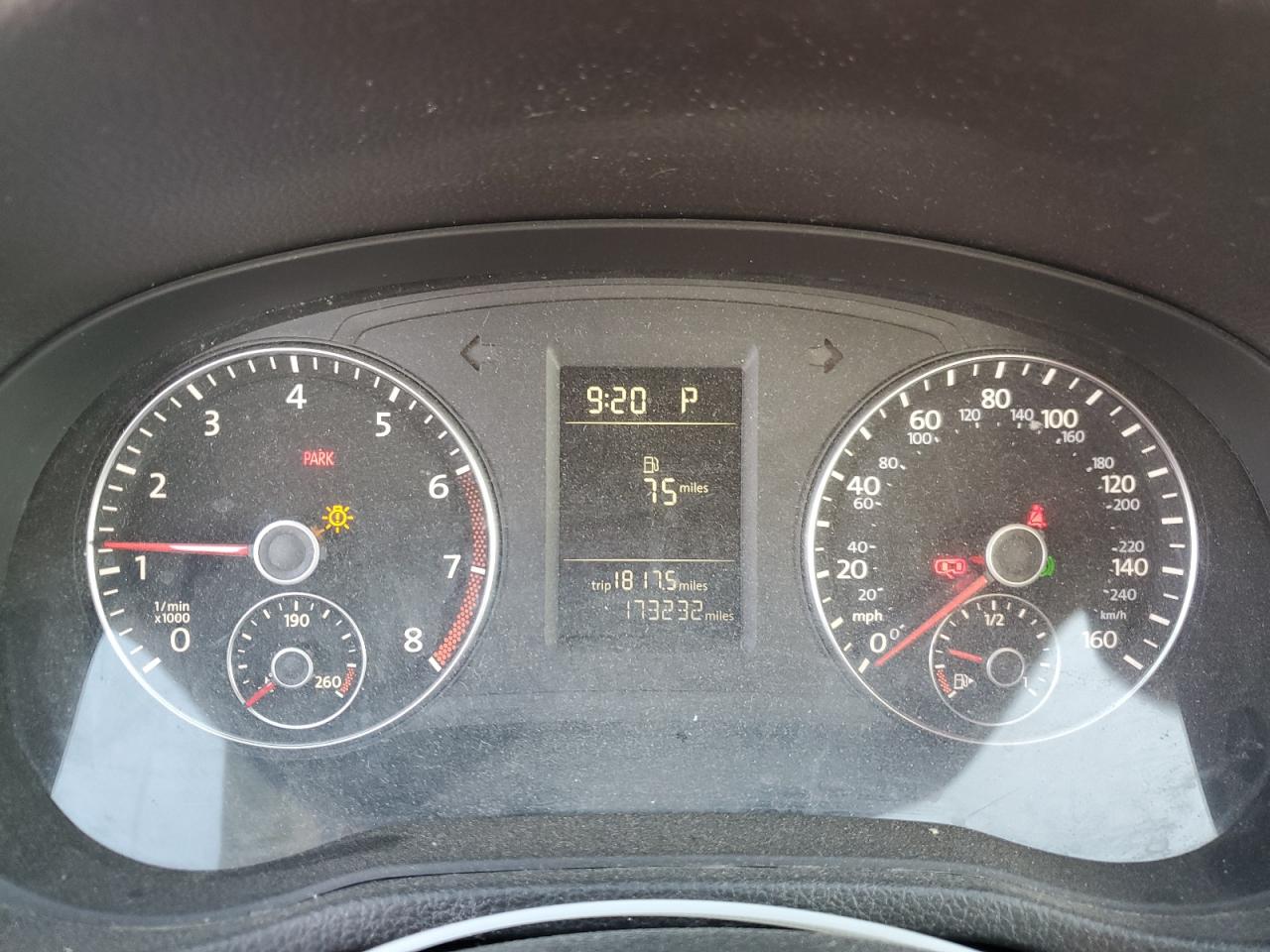 2015 Volkswagen Passat - Image 9