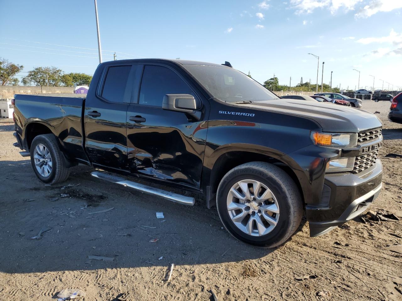 2019 Chevrolet Silverado - Image 4