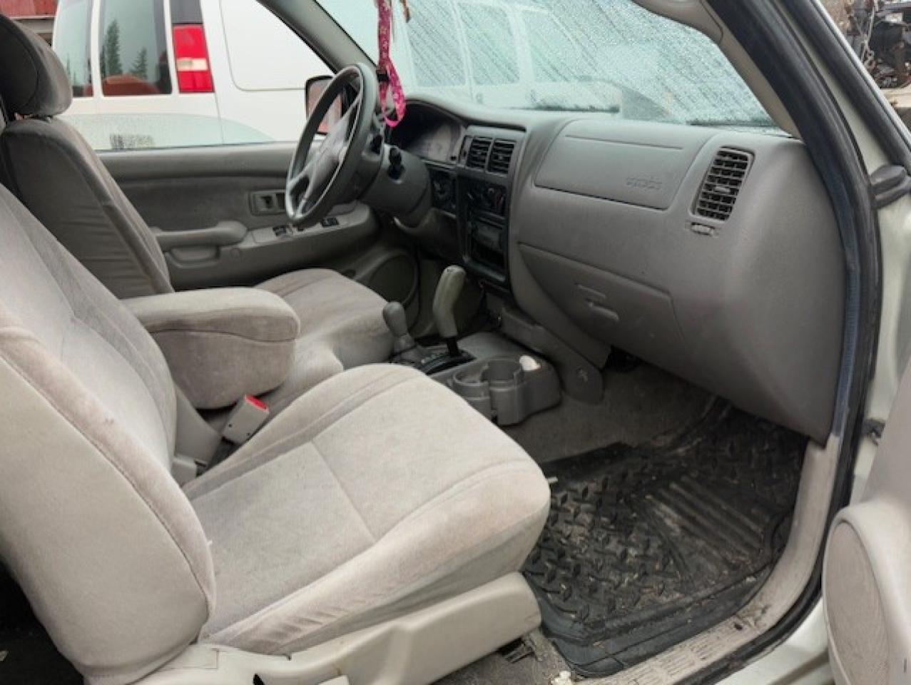 2001 Toyota Tacoma - Image 7