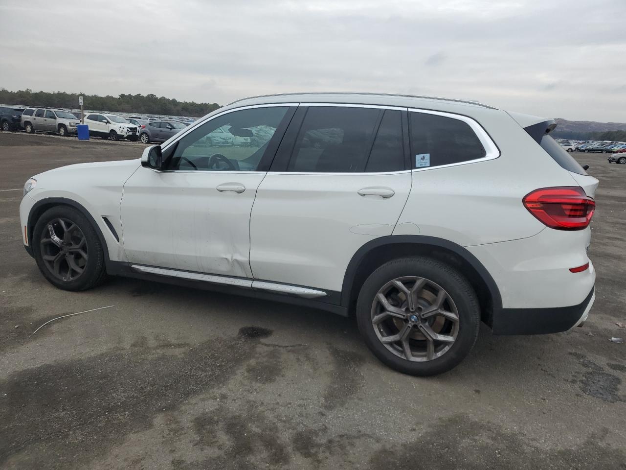 5UXTY5C01L9D17186 2020 BMW X3 - Image 2