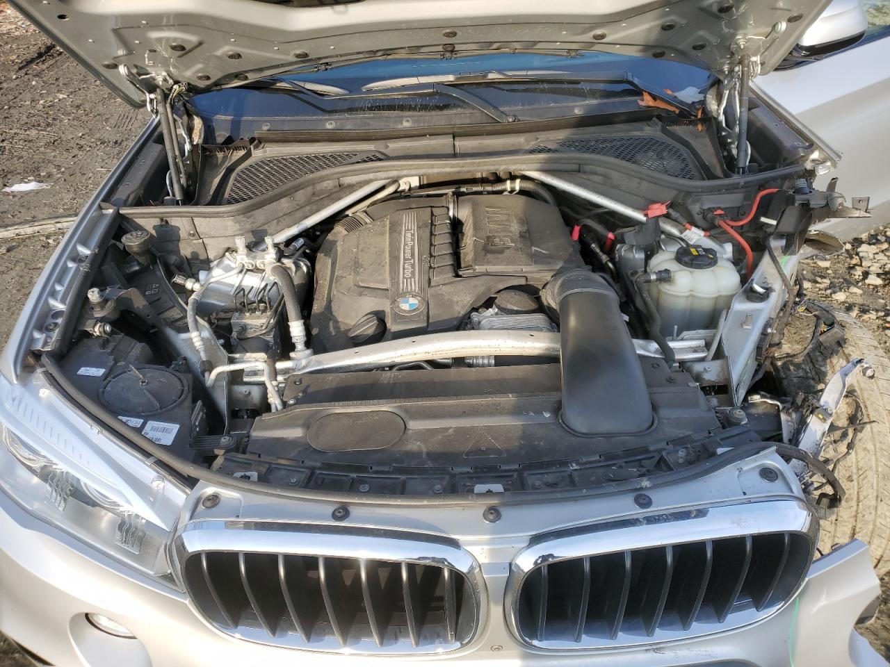 VIN 5UXKR0C53JL072685 2018 BMW X5 no.12