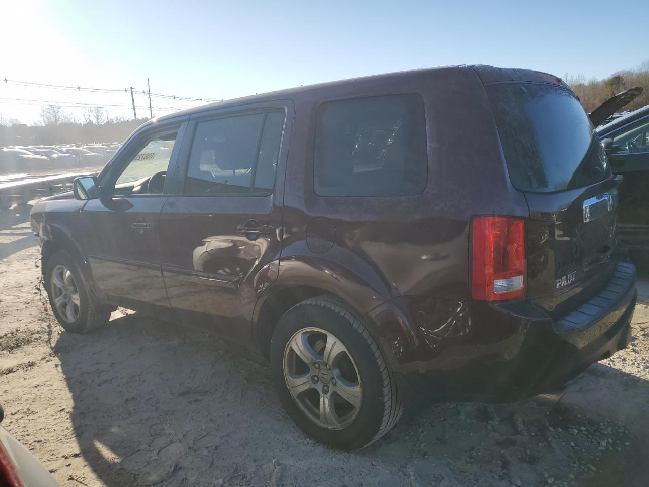 VIN 5FNYF4H59FB036594 2015 HONDA PILOT no.2