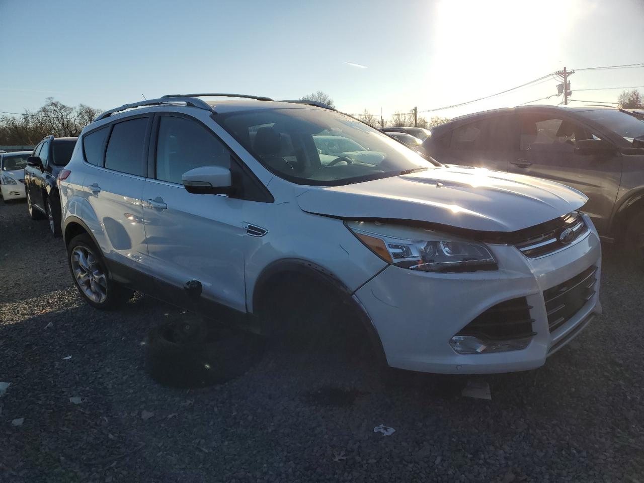 VIN 1FMCU9J97FUB46251 2015 FORD ESCAPE no.4