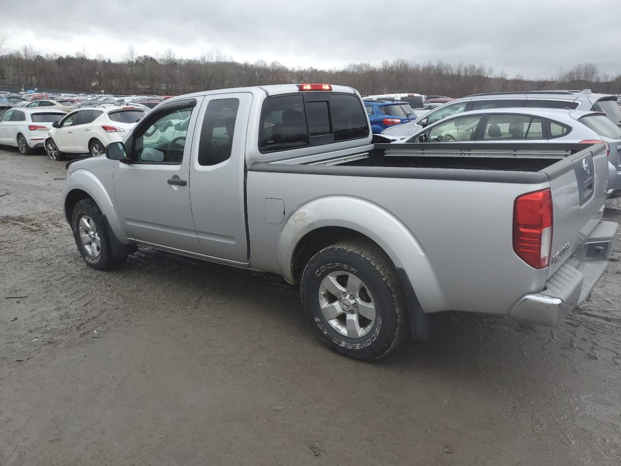 2012 Nissan Navara (Frontier) - Image 2