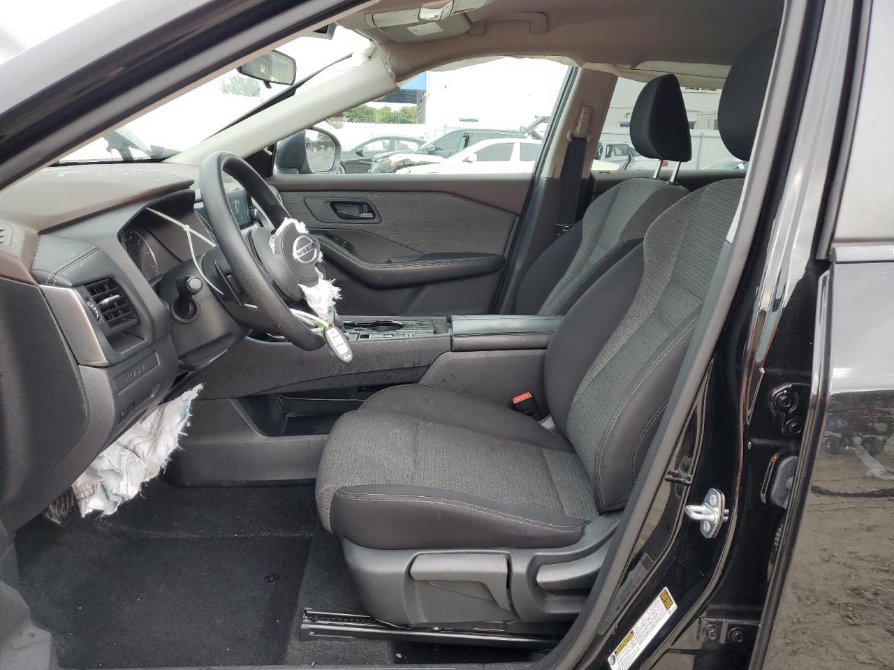 2021 Nissan Rogue - Image 7