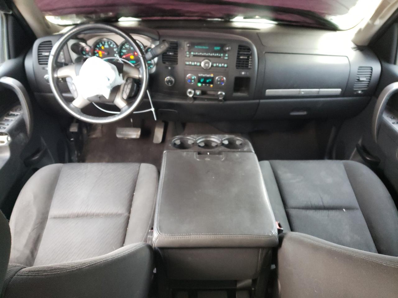 2013 Chevrolet Silverado - Image 8