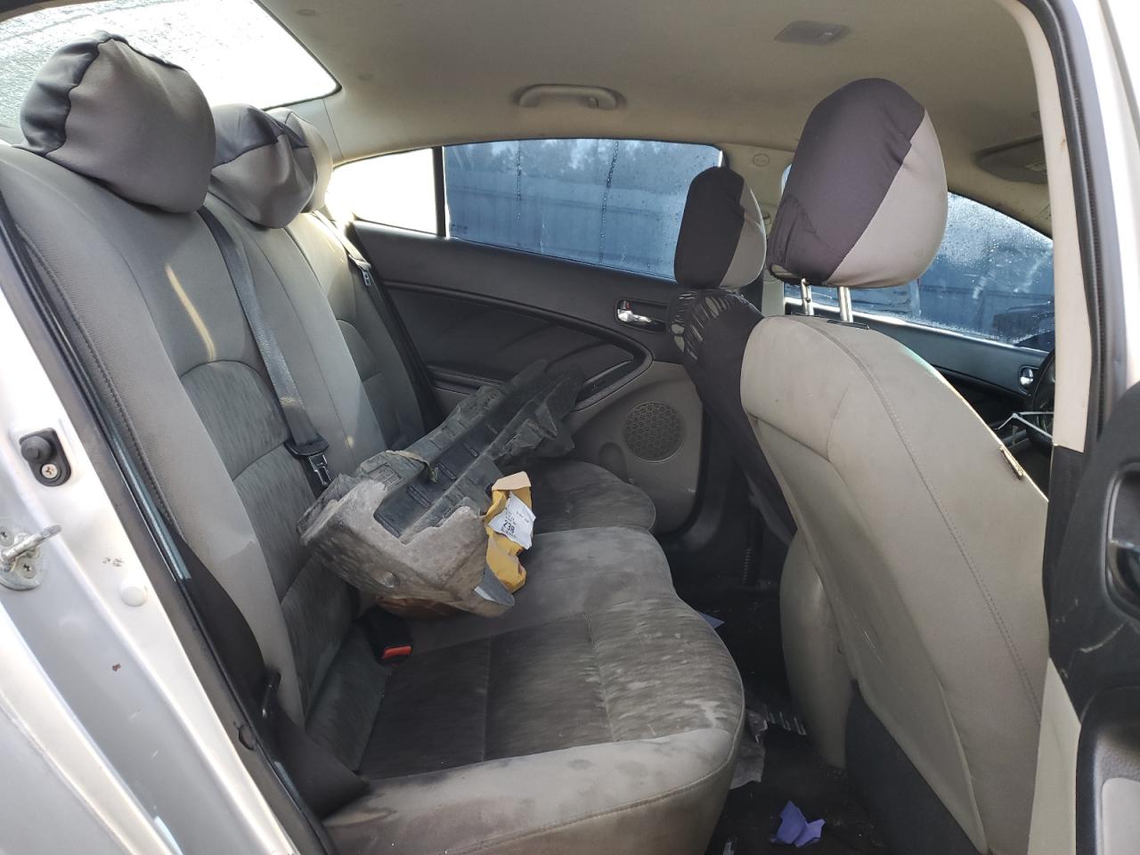 2015 Kia Forte - Image 10