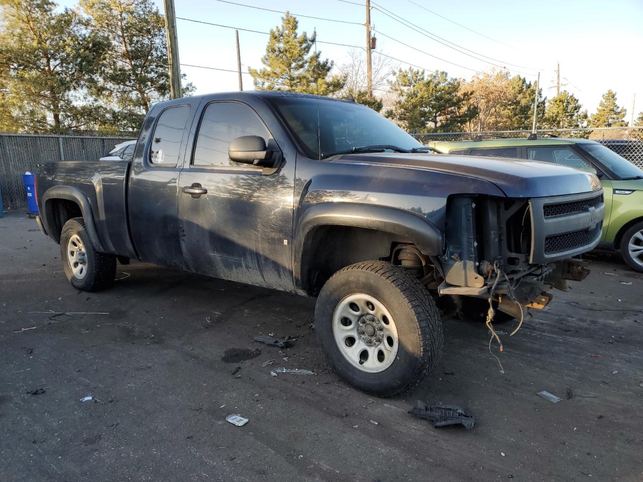 2007 Chevrolet Silverado - Image 4