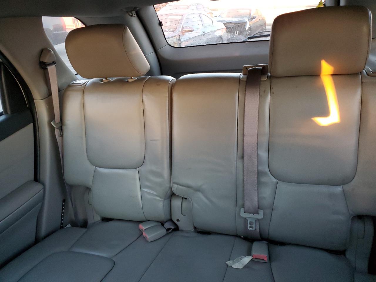 2005 Chevrolet Equinox - Image 10