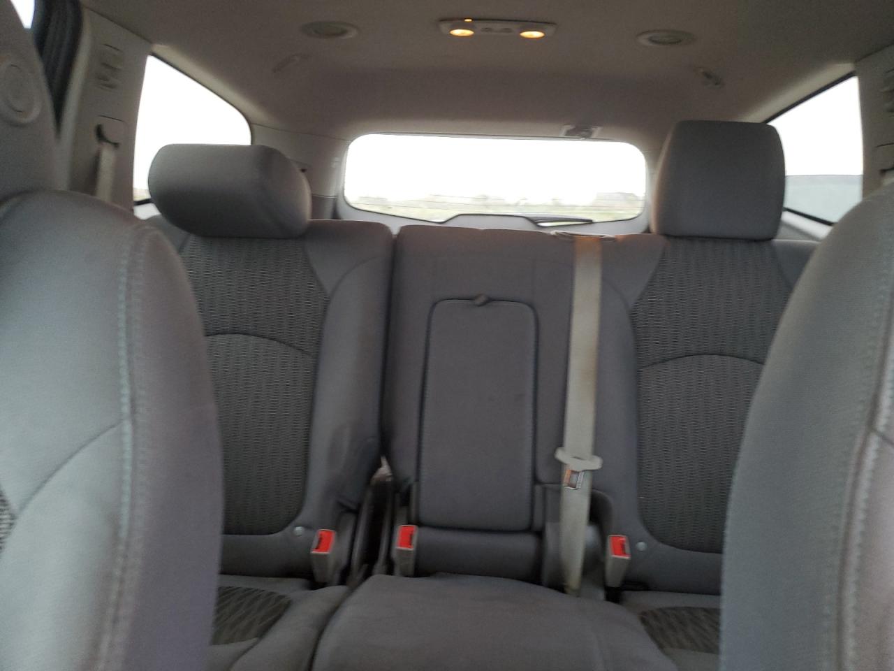 2017 Chevrolet Traverse - Image 10