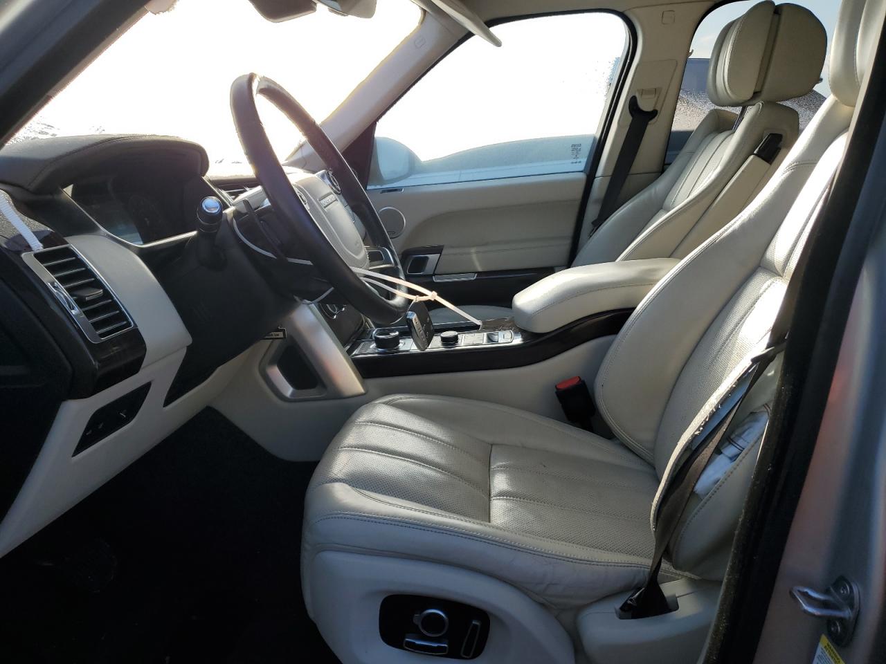 2017 Land Rover Range Rover - Image 7
