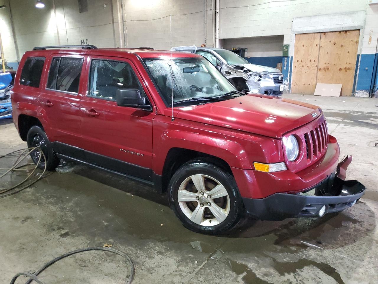 VIN 1C4NJPFB0DD137619 2013 JEEP PATRIOT no.4