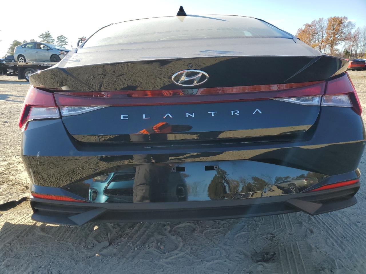 2021 Hyundai Elantra - Image 6