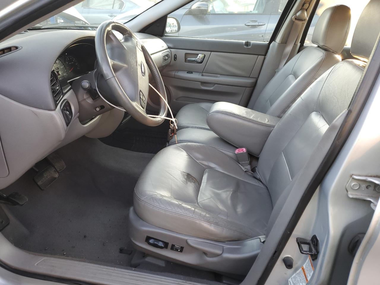 2001 Ford Taurus - Image 7