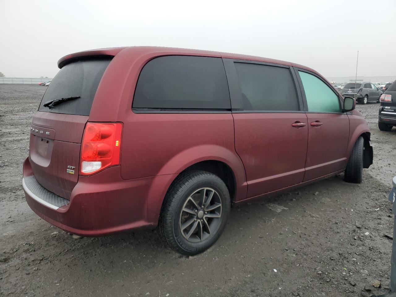 2019 Dodge Caravan - Image 3