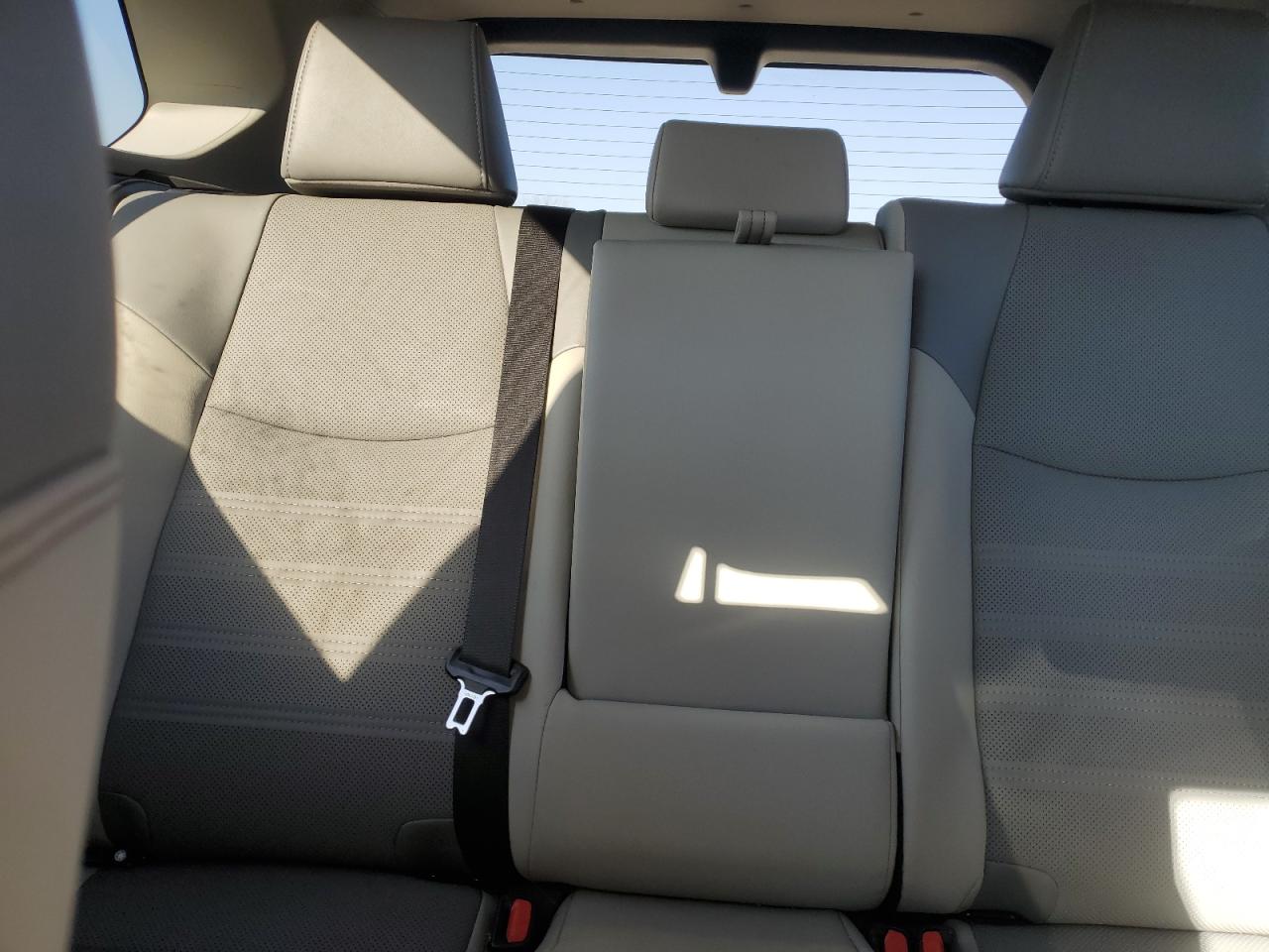 2021 Toyota RAV 4 - Image 10