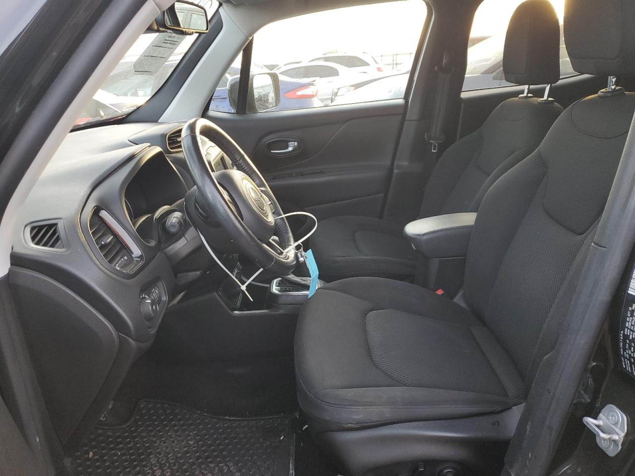 2018 Jeep Renegade - Image 7