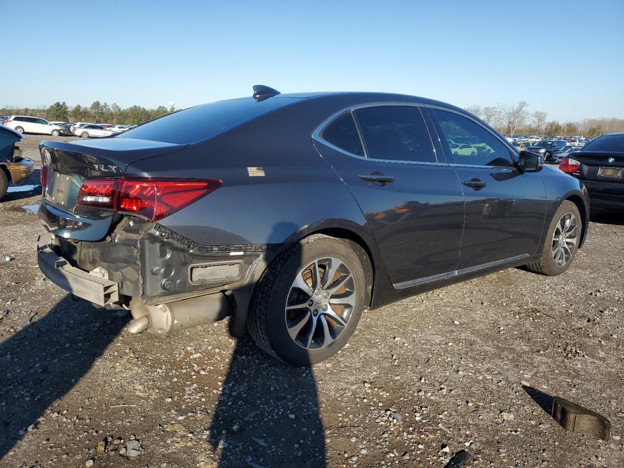 VIN 19UUB1F31FA025755 2015 ACURA TLX no.3