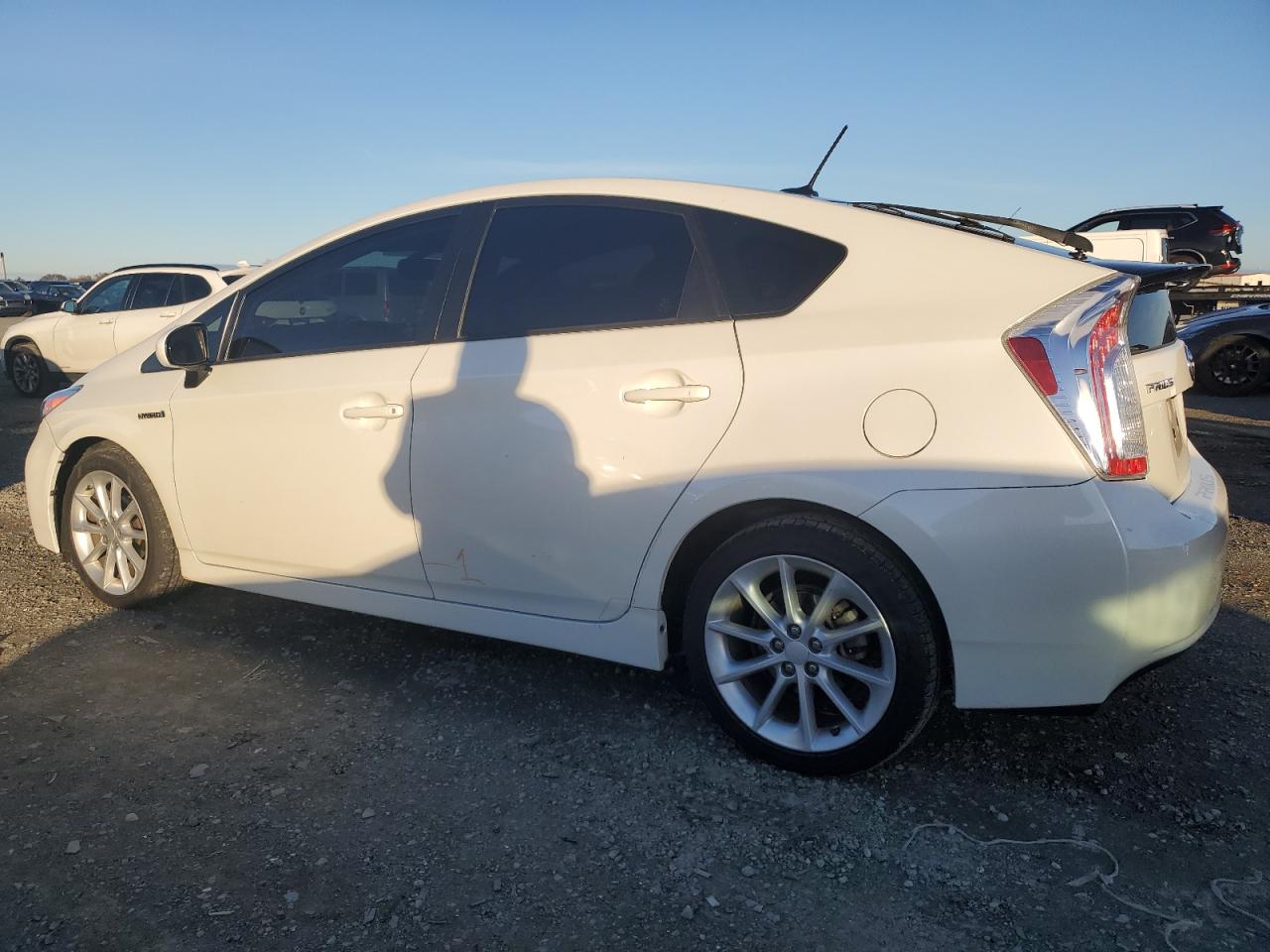 2015 Toyota Prius - Image 2