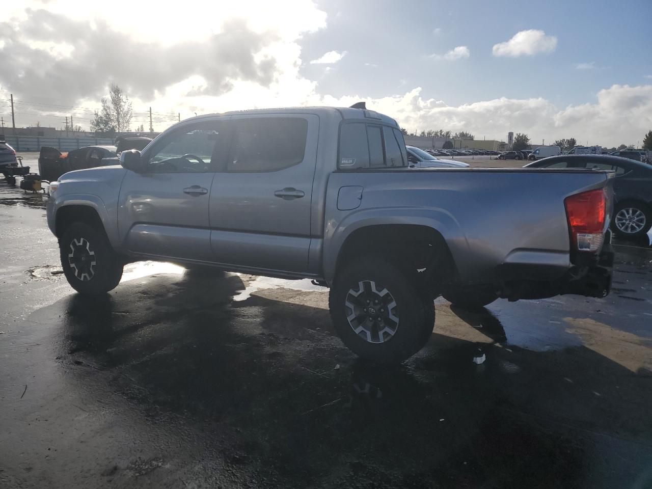 VIN 3TMCZ5AN6GM005947 2016 TOYOTA TACOMA no.2