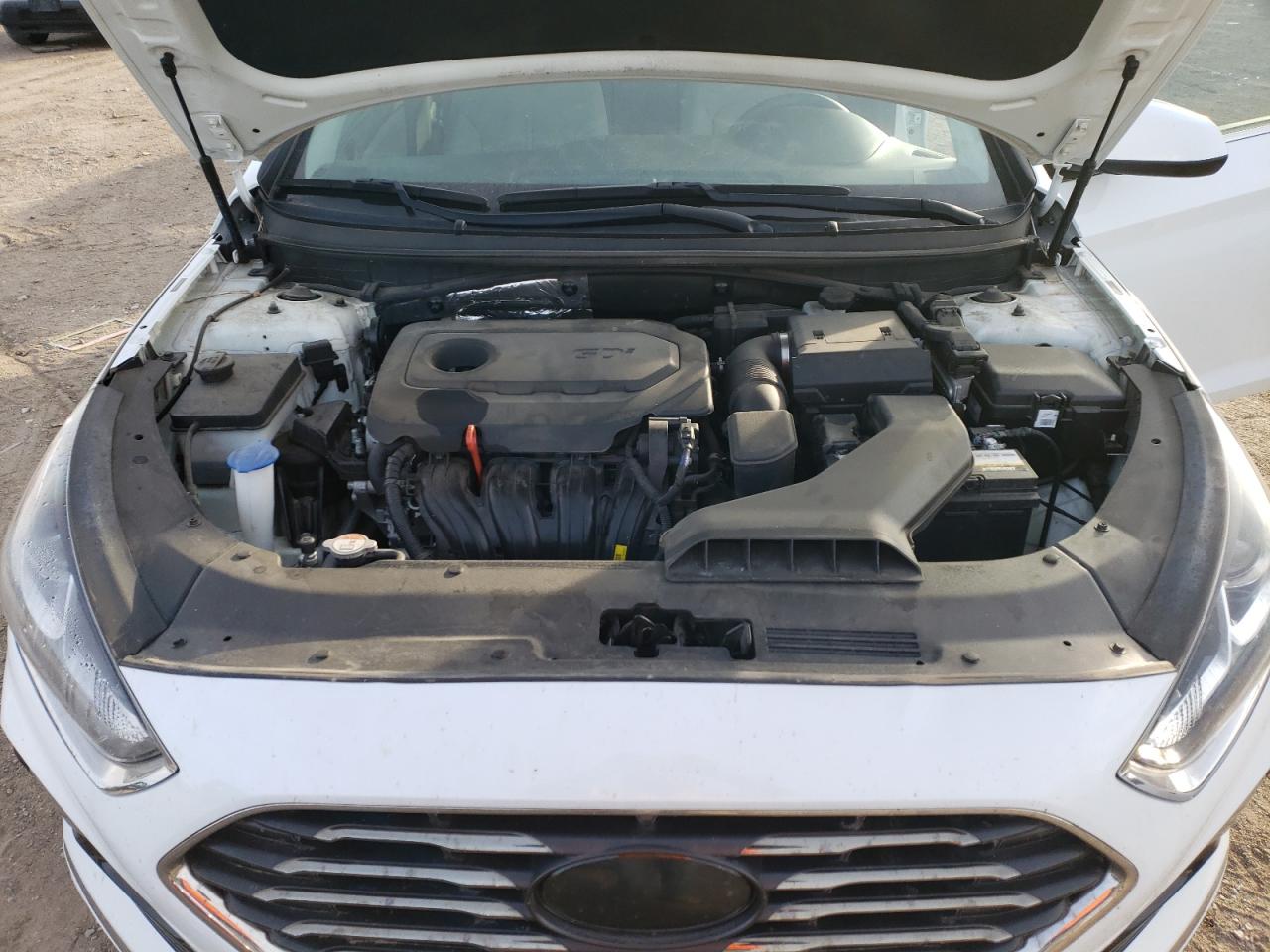 2018 Hyundai Sonata - Image 11