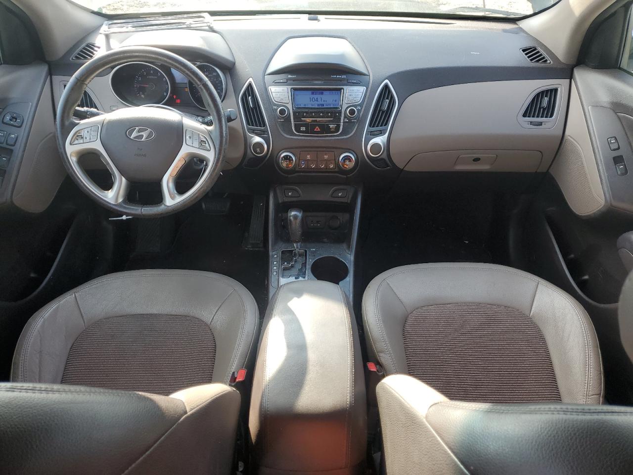 2013 Hyundai Tucson - Image 8