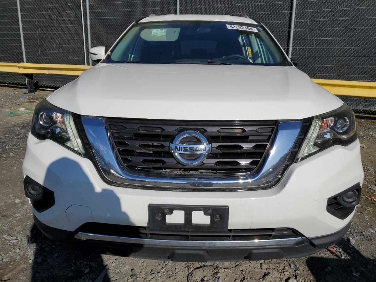 2017 Nissan Pathfinder - Image 5
