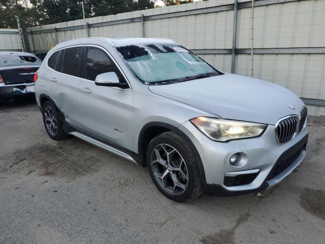  BMW X1 2017 Серебристый