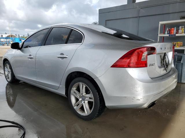  VOLVO S60 2015 Srebrny