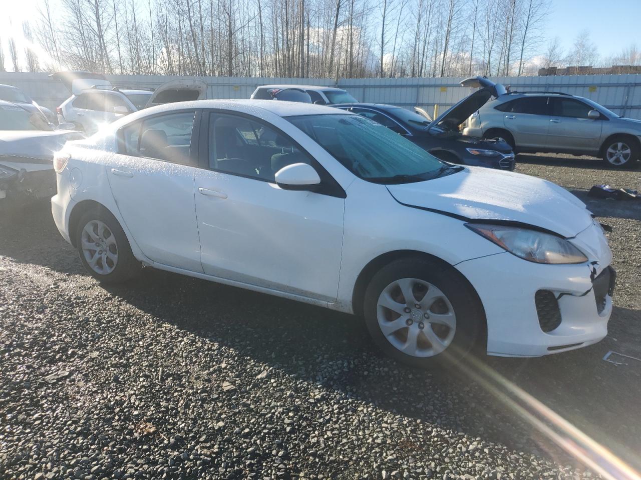 VIN JM1BL1TG8D1782630 2013 MAZDA 3 no.4