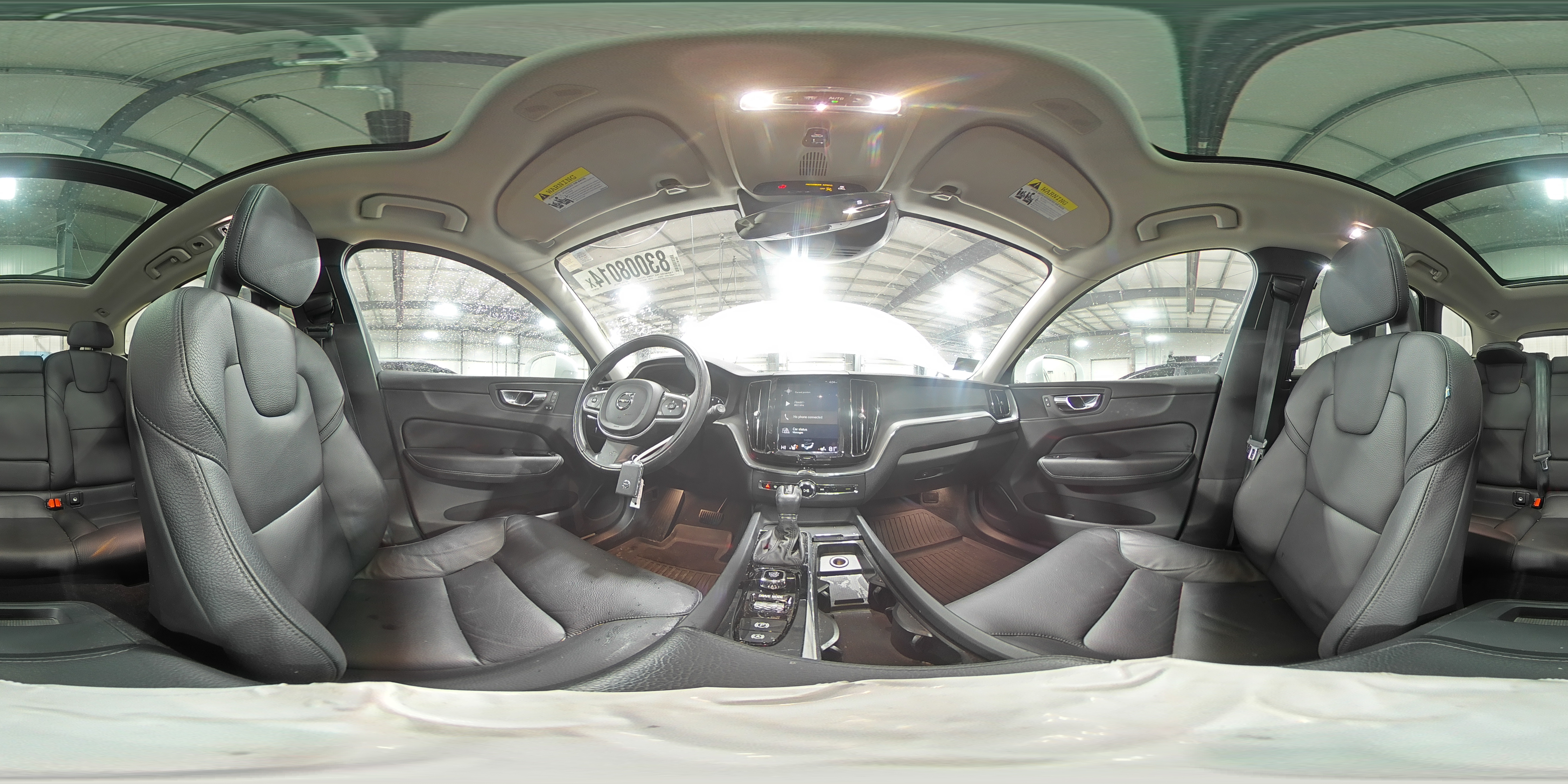 2018 Volvo XC60 - Image 14