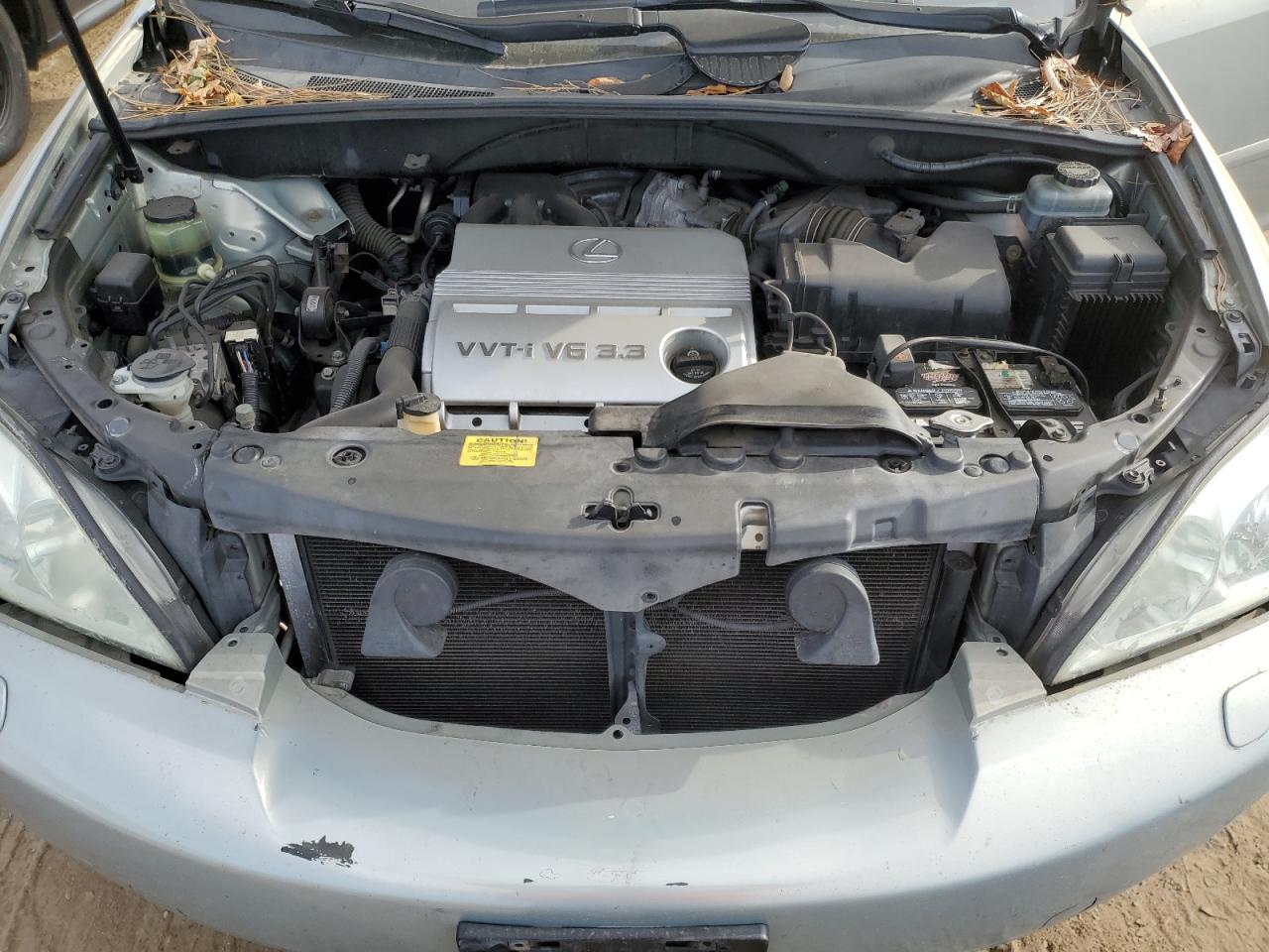 2004 Lexus RX - Image 12