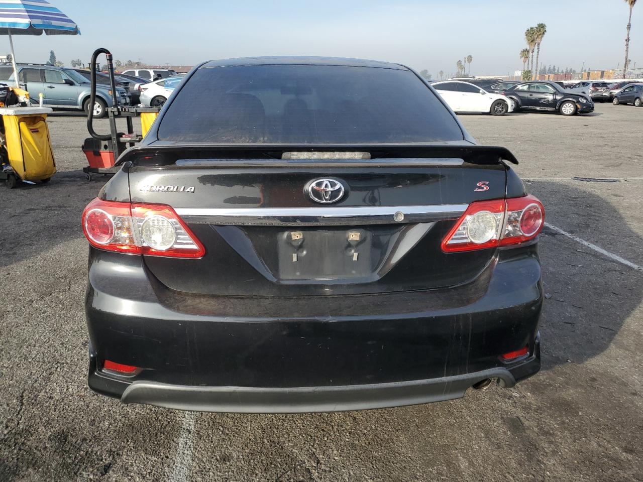 VIN 5YFBU4EE1DP181582 2013 TOYOTA COROLLA no.6