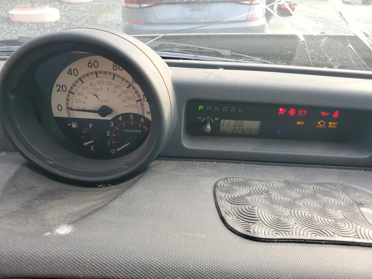 2005 Scion xB - Image 9